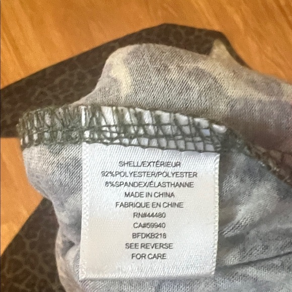 love, Fire Women's Dress with Black and Green Leopard Print large like new soft - Picture 5 of 5